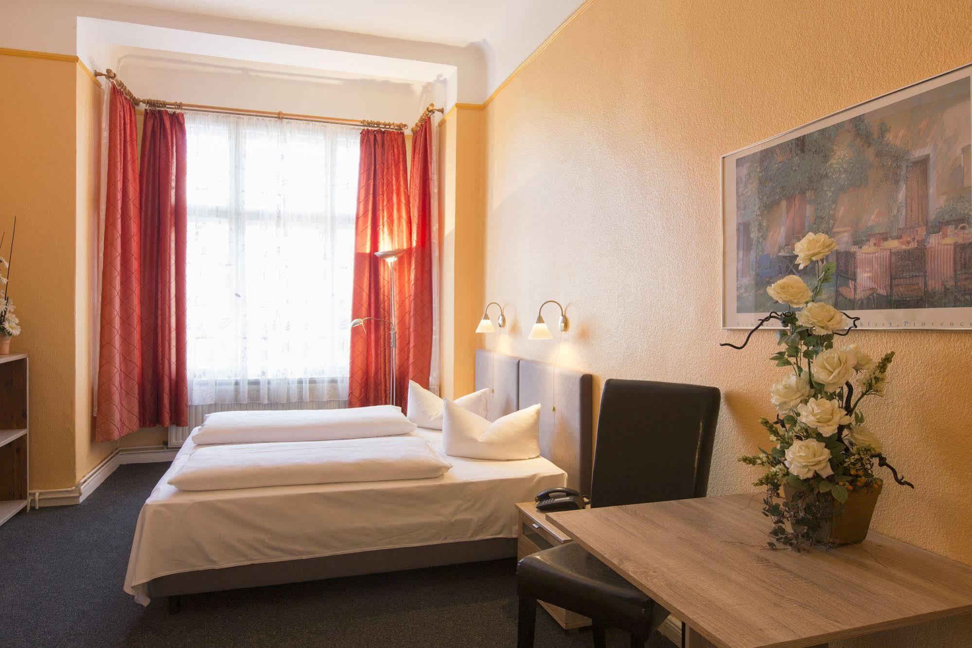 Hotel Am Hermannplatz Берлін Екстер'єр фото