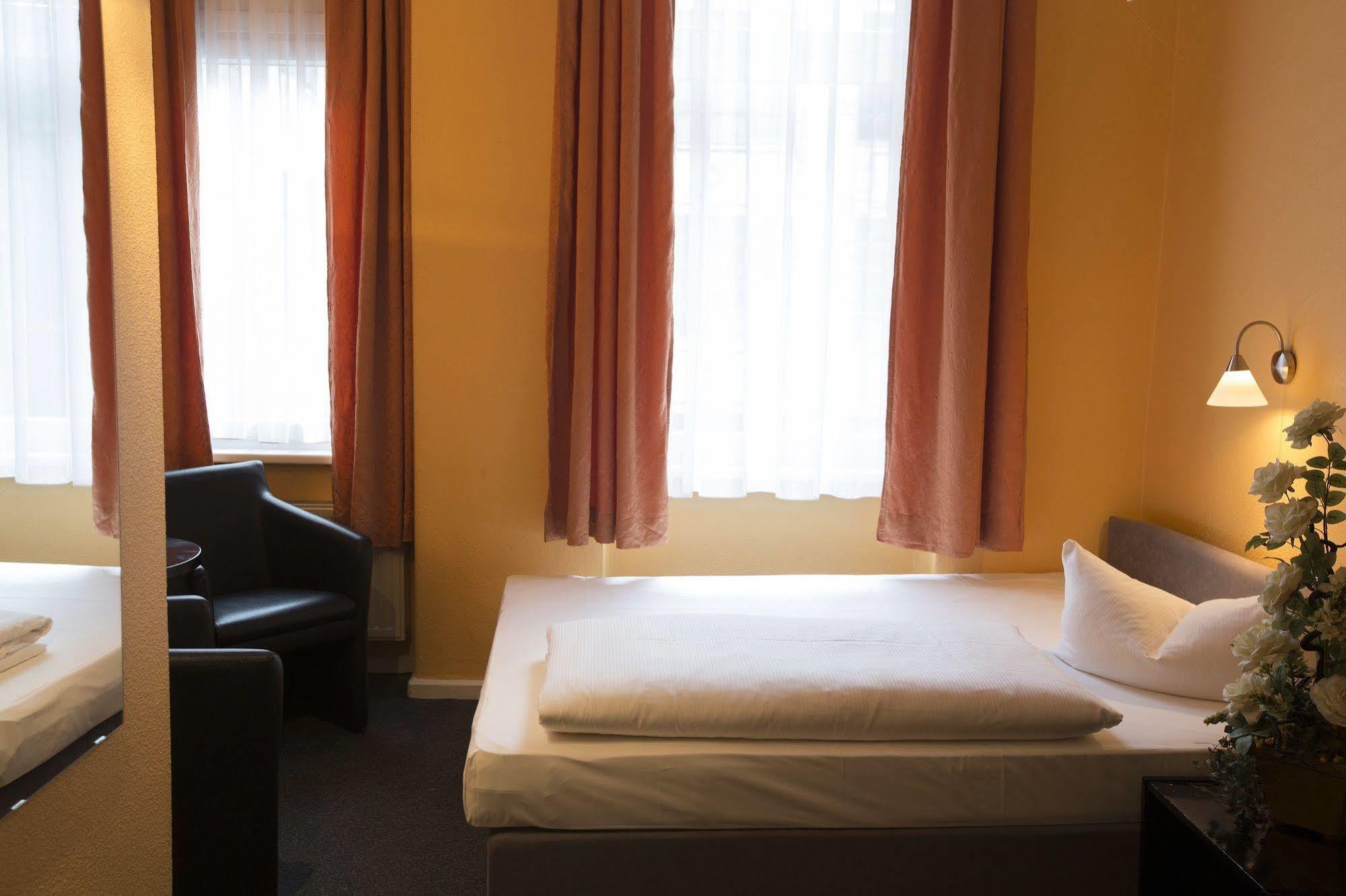 Hotel Am Hermannplatz Берлін Екстер'єр фото