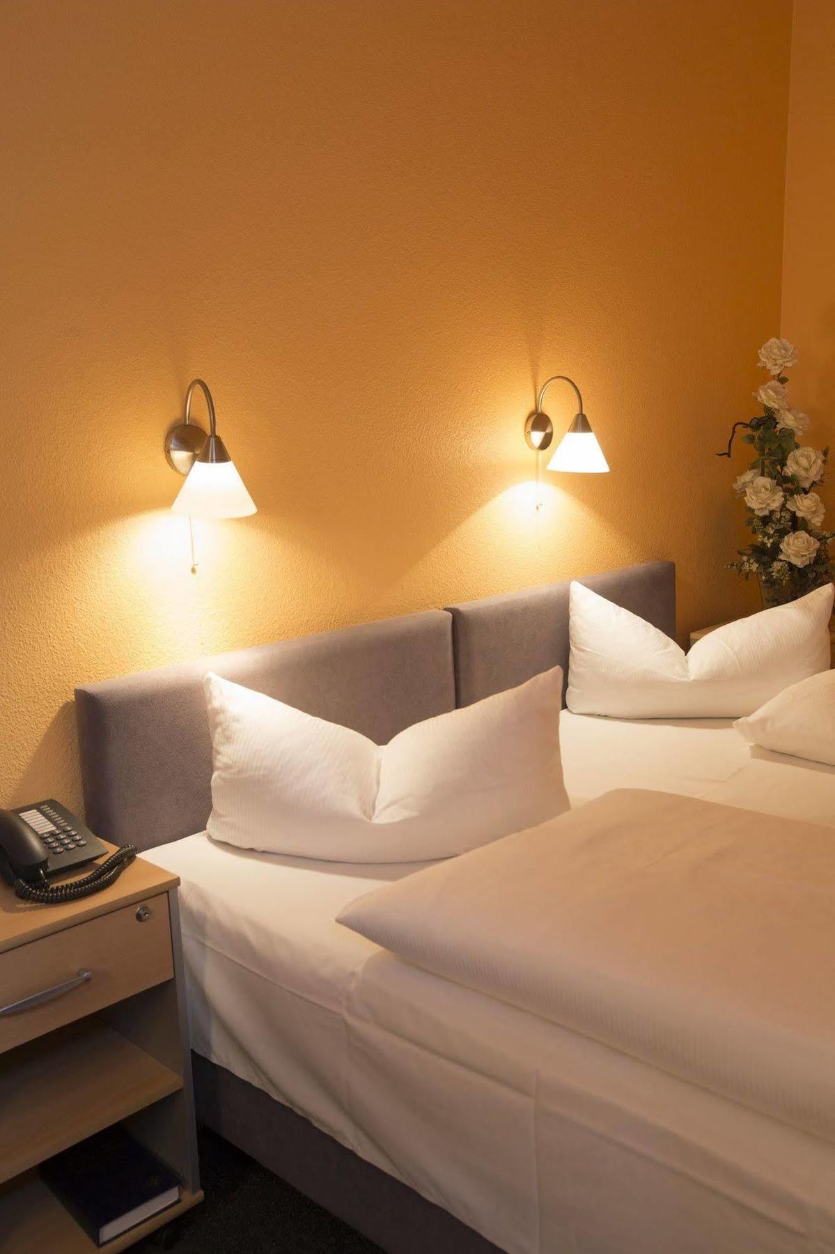 Hotel Am Hermannplatz Берлін Екстер'єр фото