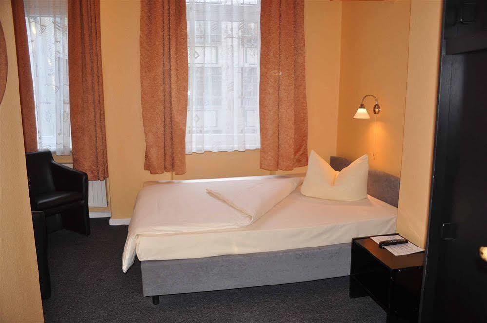 Hotel Am Hermannplatz Берлін Екстер'єр фото
