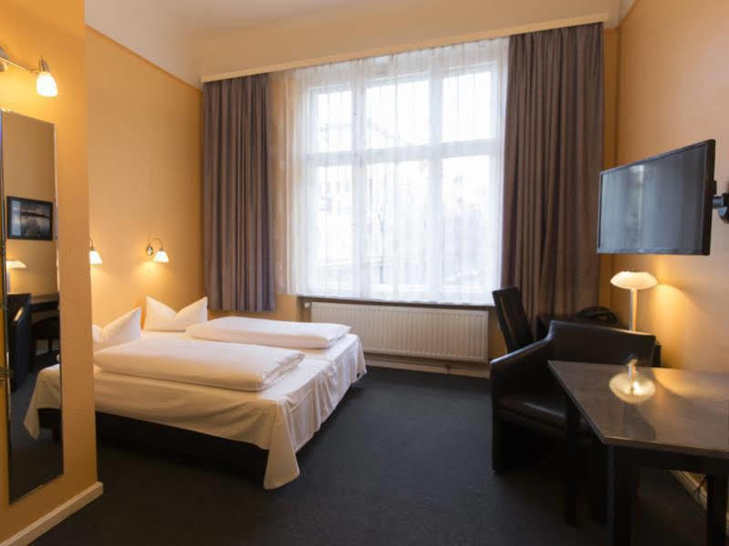 Hotel Am Hermannplatz Берлін Екстер'єр фото